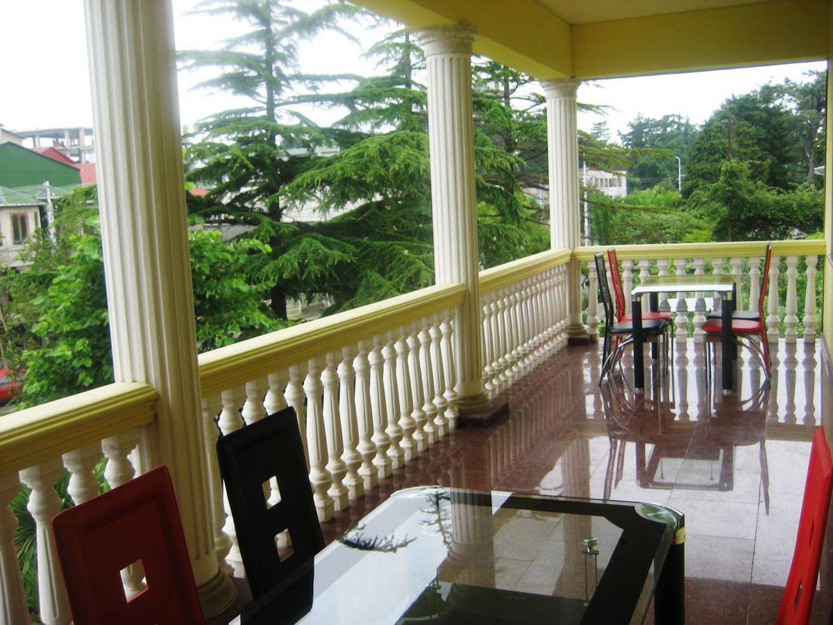 George'S House Hotel Kobuleti ภายนอก รูปภาพ